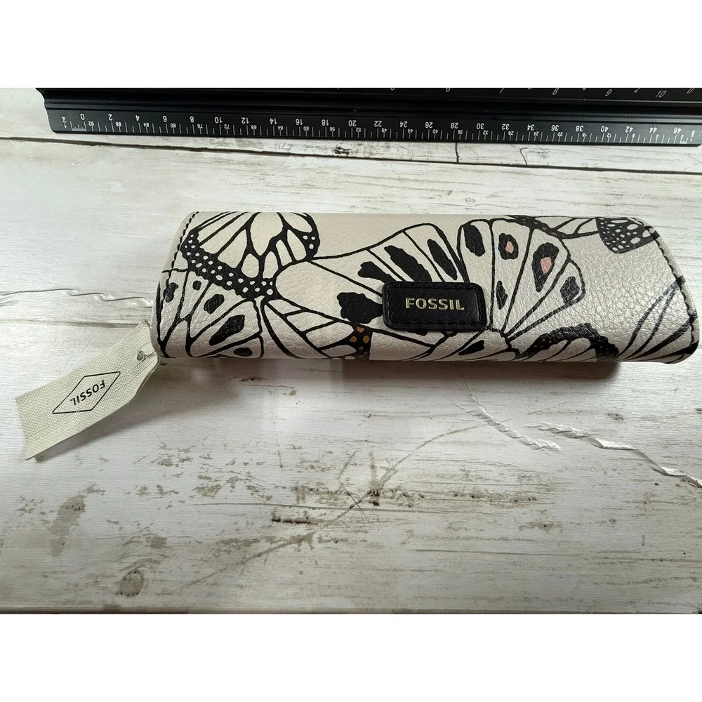 Fossil Butterfly‎ Wing Print Flap Cream Black White glass case NWT SL7156114